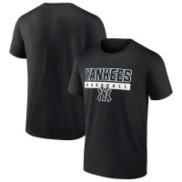 Adult Men's New York Yankees In The Mitt baseball T-shirt - Black