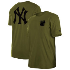 Adult Men's New York Yankees New Era x Undefeated baseball T-shirt - Olive